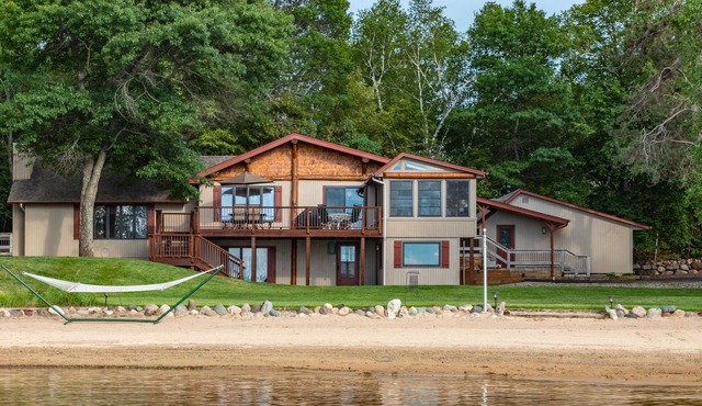 Horseshoe Lake Home with Sandy Shores & Stunning Sunsets with 200 feet shoreline