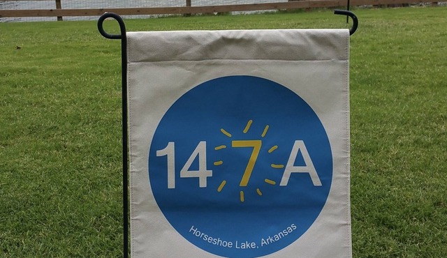 Horseshoe Lake Oasis