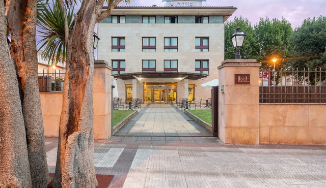 Hospedium Hotel Sky Blu Loiu