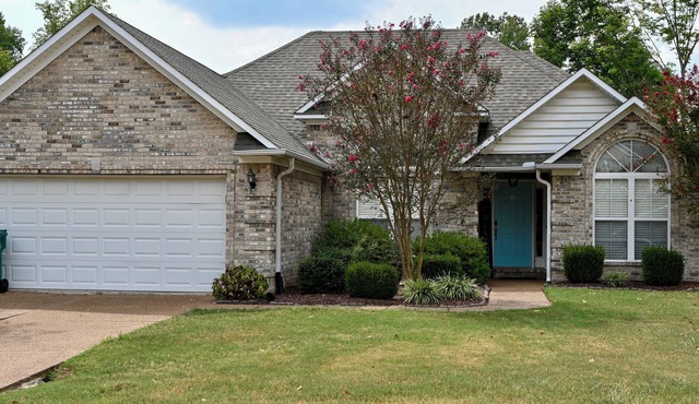 Hospitality House: 3 Br; 2 Br house; Edgewater cove; North Jackson, TN, Sleeps 6