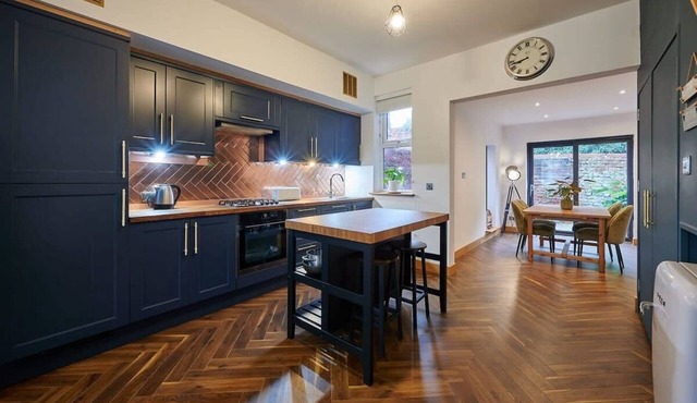 Host & Stay | 19 Garswood