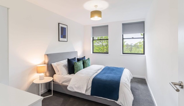 Host & Stay | 36 Waterside Place