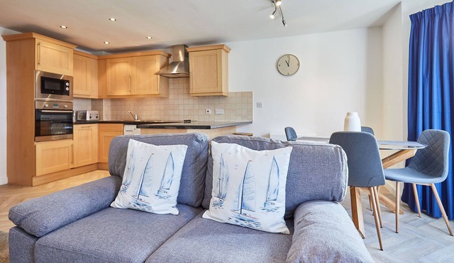 Host & Stay | Apartment 6, Royal Sands