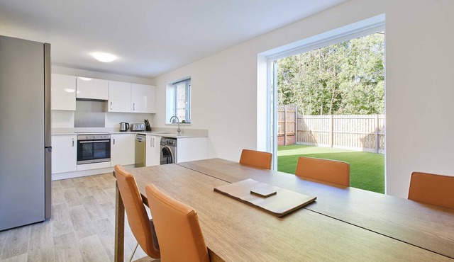 Host Stay Aronora Guest House