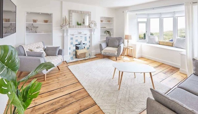 Host & Stay | Beach Retreat