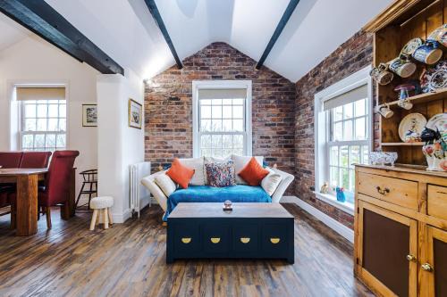 Host & Stay - Belvedere House