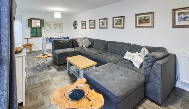 Host & Stay | Blayshaw House