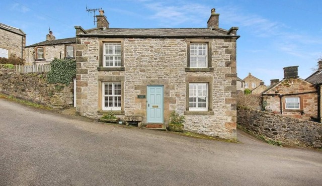 Host & Stay | Bradley House