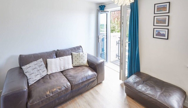 Host & Stay | Castle View