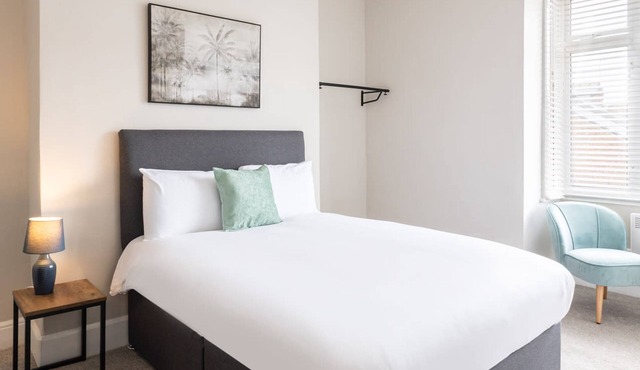 Host Stay Clifton Studio 2