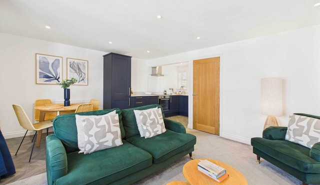 Host & Stay | Cringle Cottage