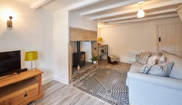 Host & Stay | Daisy's Cottage