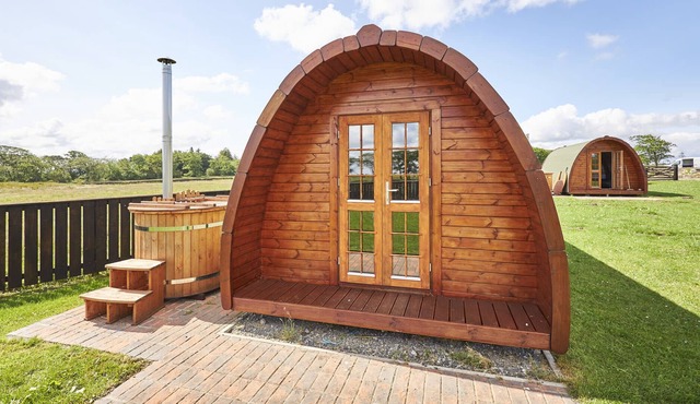 Host & Stay | Eliza Glamping Pod 2