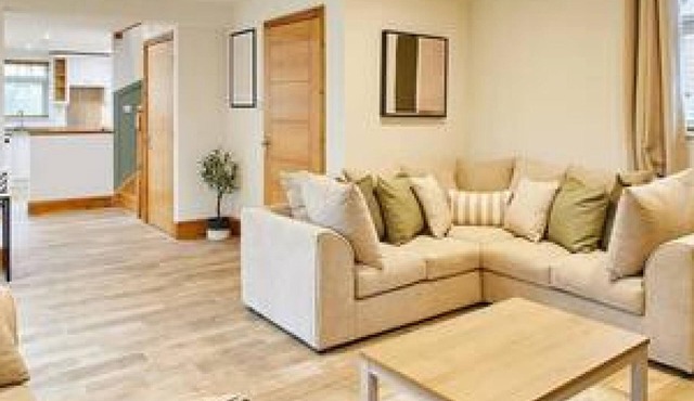 Host Stay Fawcett Cottage