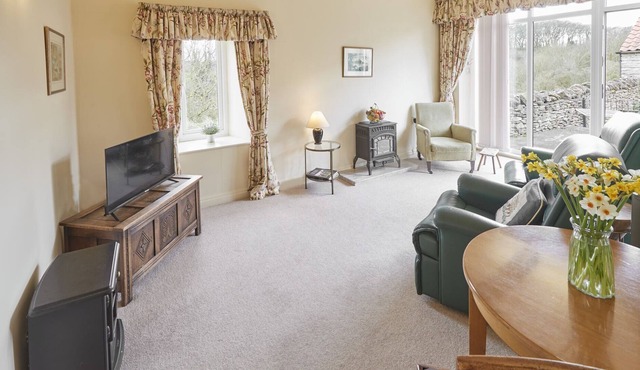 Host & Stay | Form Cottage