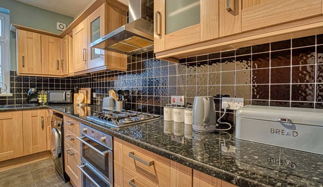 Host & Stay | Harrow Croft Dwelling