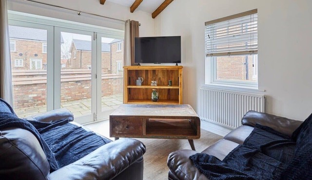 Host & Stay | Jubilee Close