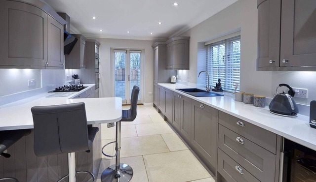 Host Stay Lowcross Cottage