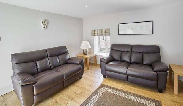 Host & Stay | Mill Su