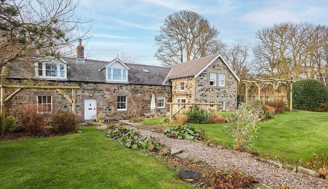 Host & Stay | Newton Cottage