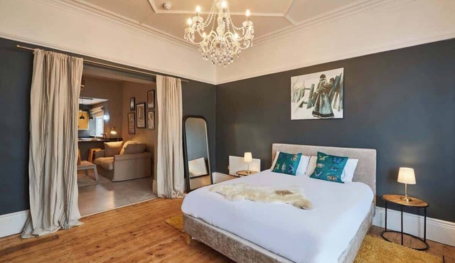 Host & Stay | Northville Arrifana