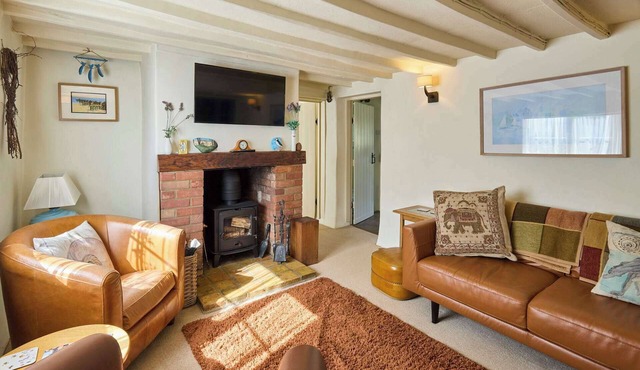 Host & Stay | Pebble Cottage