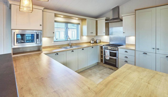 Host & Stay | Portland Two