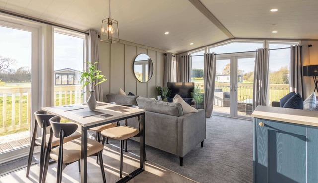 Host & Stay | Riverwood, Ashdown Retreat