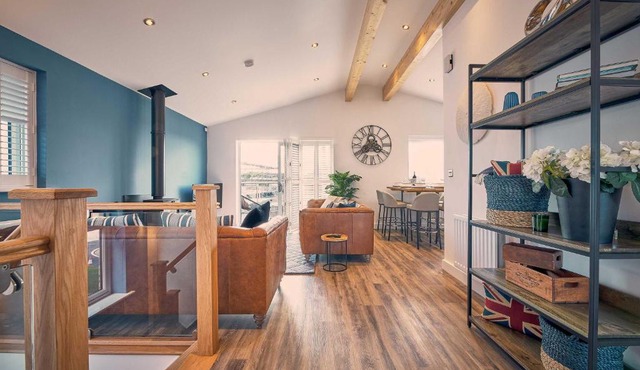 Host & Stay - Sea Larks