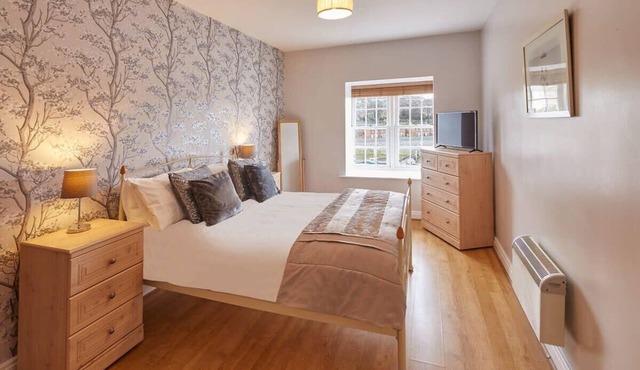 Host & Stay | Seal Watch