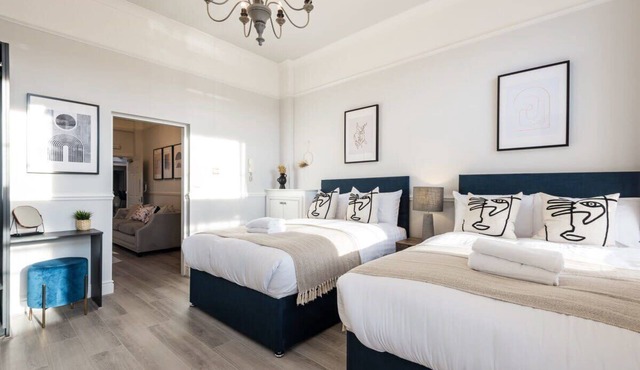 Host & Stay | Seel Street Quarters