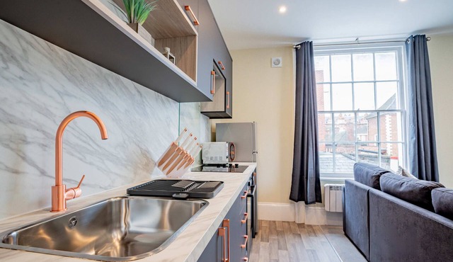 Host & Stay | Shaw Street Flat