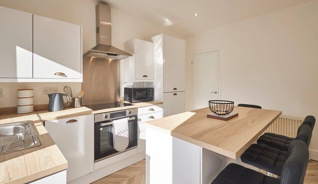 Host & Stay | Spring Cottage