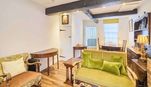 Host & Stay | St Radigunds House