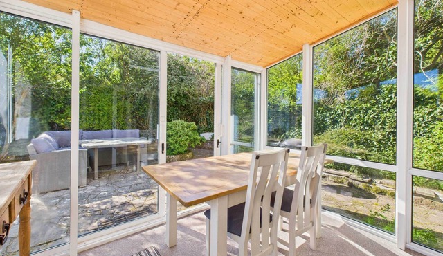 Host & Stay | Stonecrop Cottage