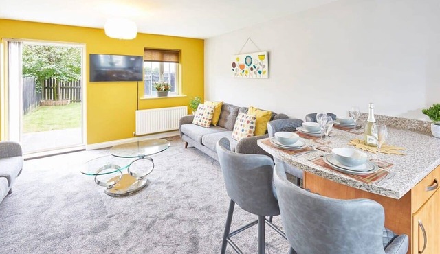 Host & Stay | The Tardis