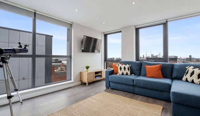 Host & Stay | The Baltic Penthouse 2