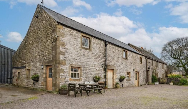 Host & Stay | The Barn - Upper Farm