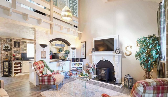 Host & Stay | The Cheeky Squirrel