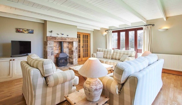 Host & Stay | The Coach House