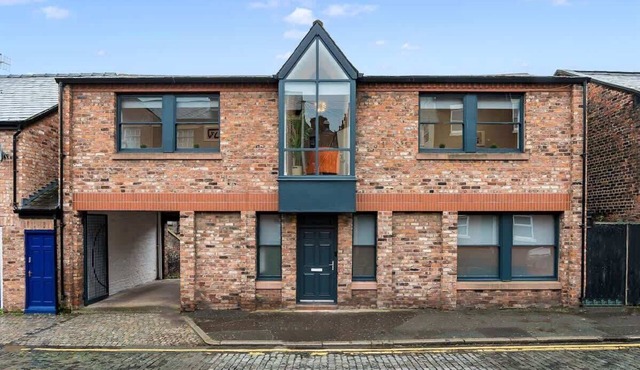 Host & Stay | The Coachouse at Pilgrim St