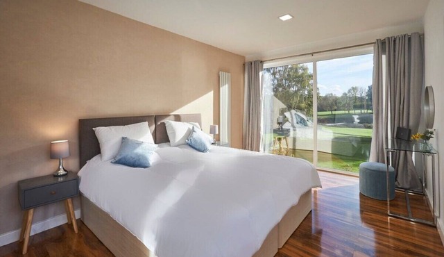 Host & Stay | The Fairway