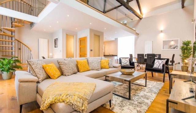 Host & Stay | The Old Meeting Hall