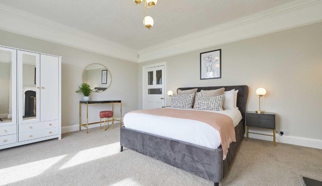 Host & Stay - The Old Rectory