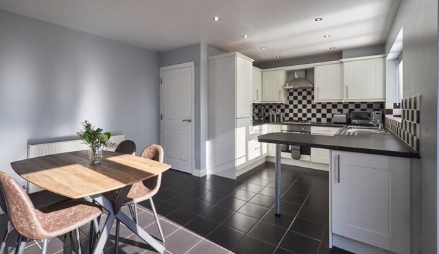 Host & Stay | Tibshelf House