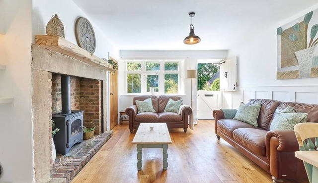 Host & Stay | Waterleap Cottage