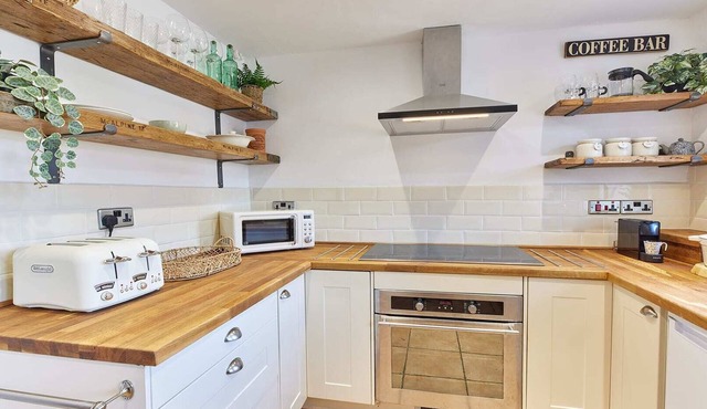 Host Stay Waterleap Cottage