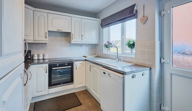 Host & Stay | White Rose