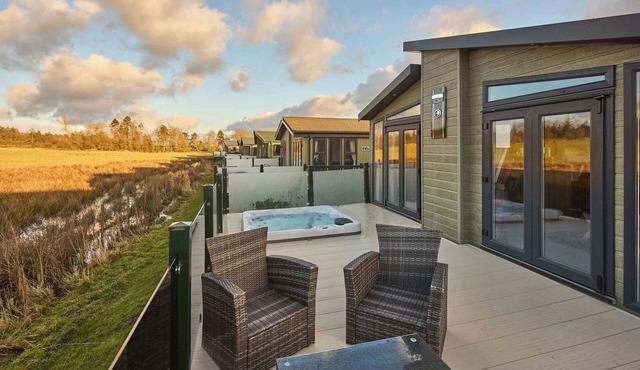 Host & Stay | Whistler Deluxe Lodge