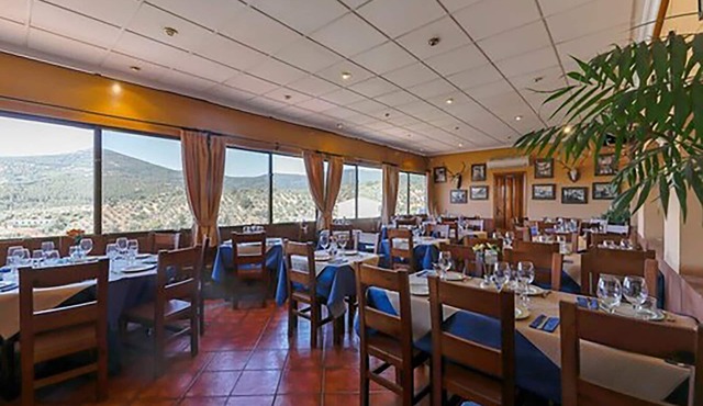 Hostal Alfonso XI